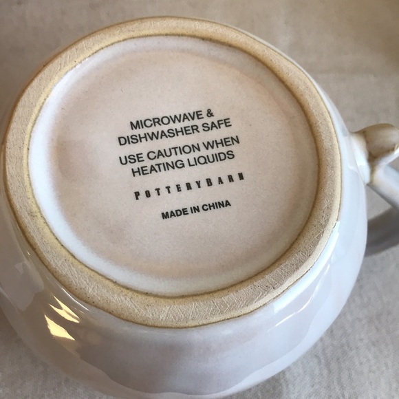 Pottery Barn First Edition ghost mugs set of 2 white Earthenware Halloween ghost - Picture 4 of 8